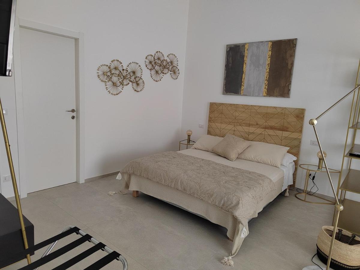 Dimore Gilas - Suite Golden Monopoli Exterior photo